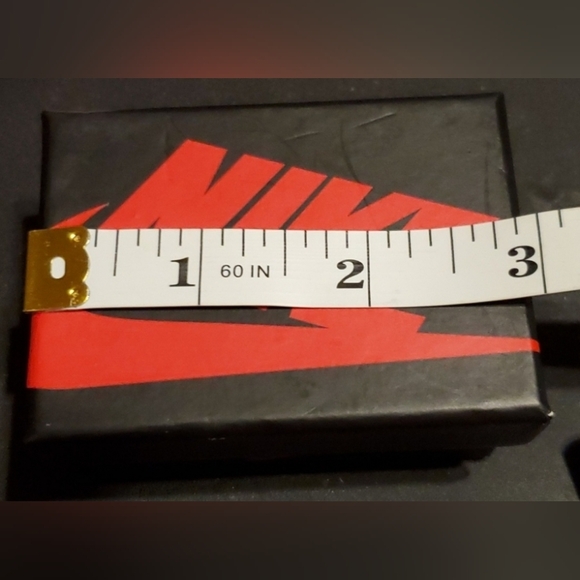 Set of 2 (1 Pair) Nike SB - Keychains with Box (Metallic Turquoise) - Picture 4 of 4